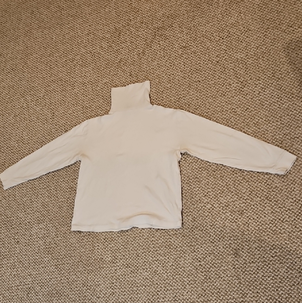 Eddie Bauer Cream Turtleneck Long Sleeve Top